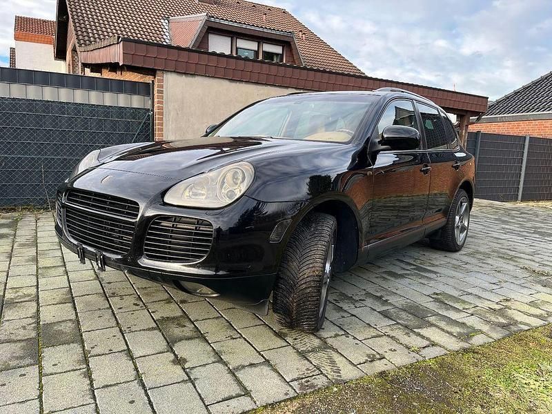 Schwarz Gebraucht 2005 Porsche Cayenne Turbo SUV | 10.500 € (Fairer Preis) - Bild 1/4