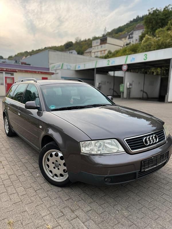 Gelb Gebraucht 2000 Audi A6 Kombi | 1.990 € (Fairer Preis) - Bild 1/4