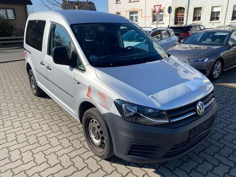 Gebraucht VW Caddy 122 PS (89 kW) 2016 Reflexsilber Van / Kleinbus