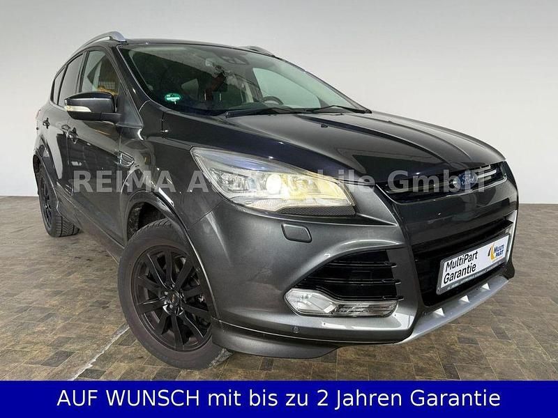 Gebraucht Ford Kuga Individual 179 PS (131 kW) 2015 Grau SUV