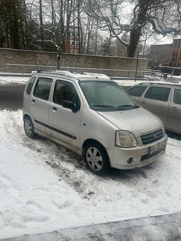 Silber Gebraucht 2004 Suzuki Wagon R+ Kombi | 1.750 € (Etwas zu teuer) - Bild 1/3