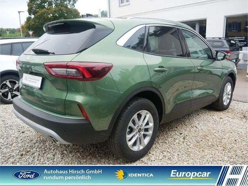 Gebraucht Ford Kuga Titanium 150 PS (110 kW) 2024 Bursting green SUV