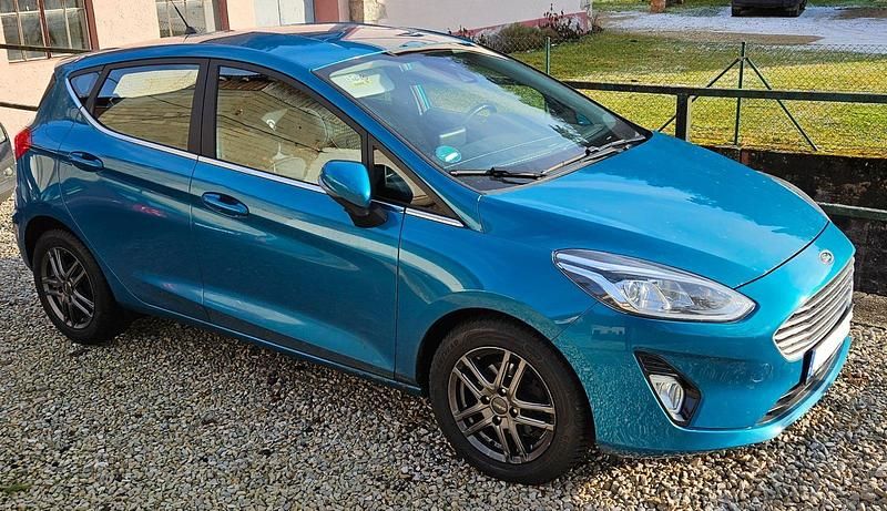 Andere farben Gebraucht 2018 Ford Fiesta Kleinwagen | 8.299 € (Guter Preis) - Bild 1/4
