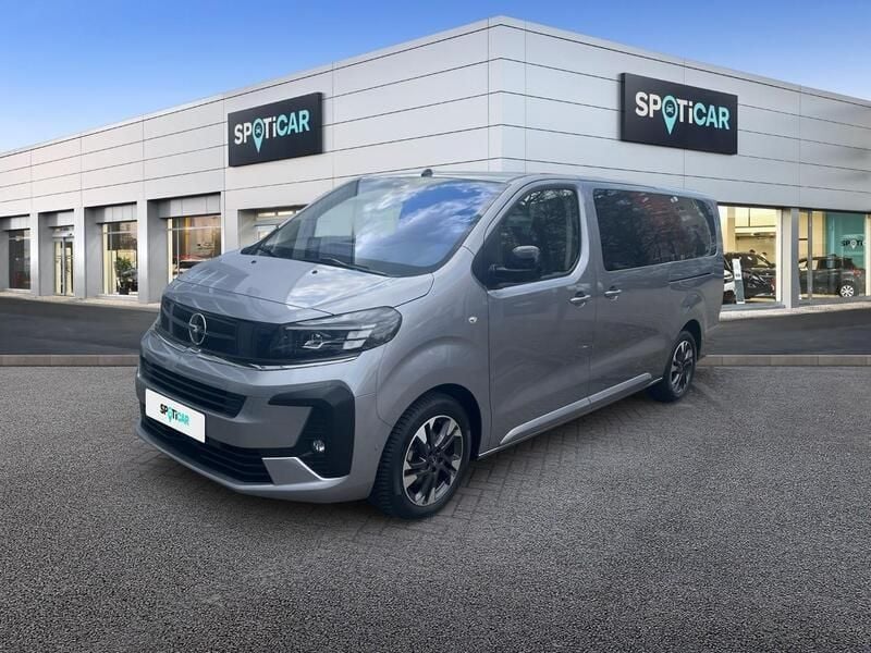 Grau Gebraucht 2024 Opel Zafira Life Selection Van | 33.790 € (Superpreis) - Bild 1/3
