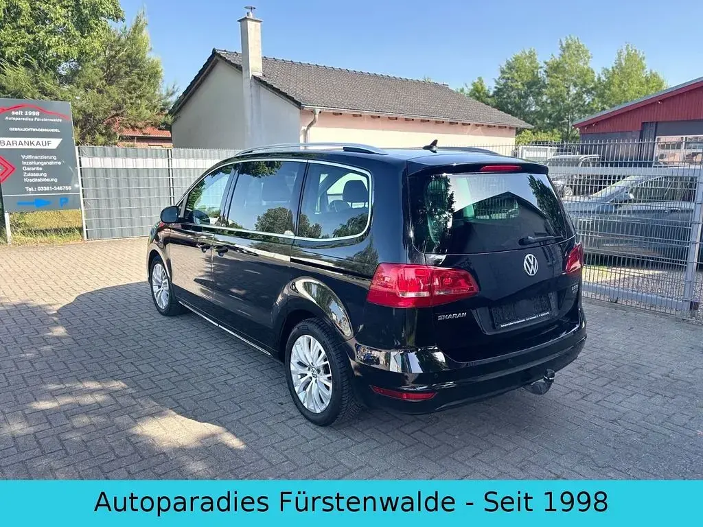 Brugt VW Sharan Highline 140 HK (102 kW) 2012 Sort MPV