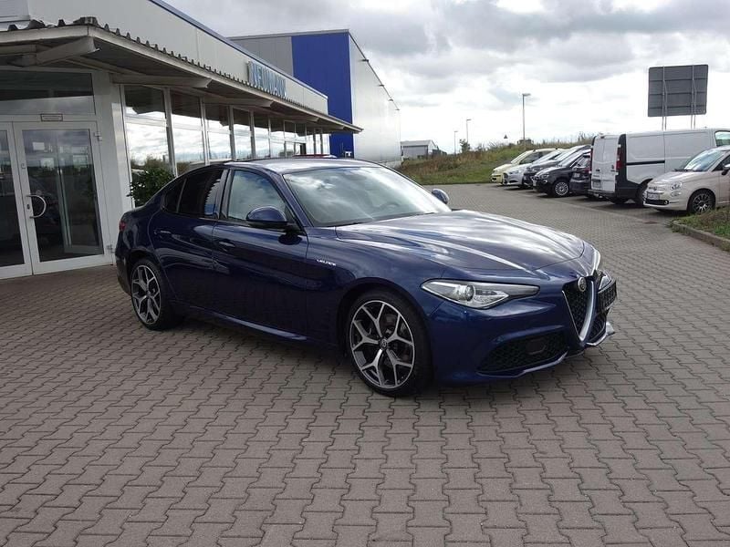 Gebraucht Alfa Romeo Giulia Veloce 209 PS (153 kW) 2017 Blu montecarlo, metallic Limousine