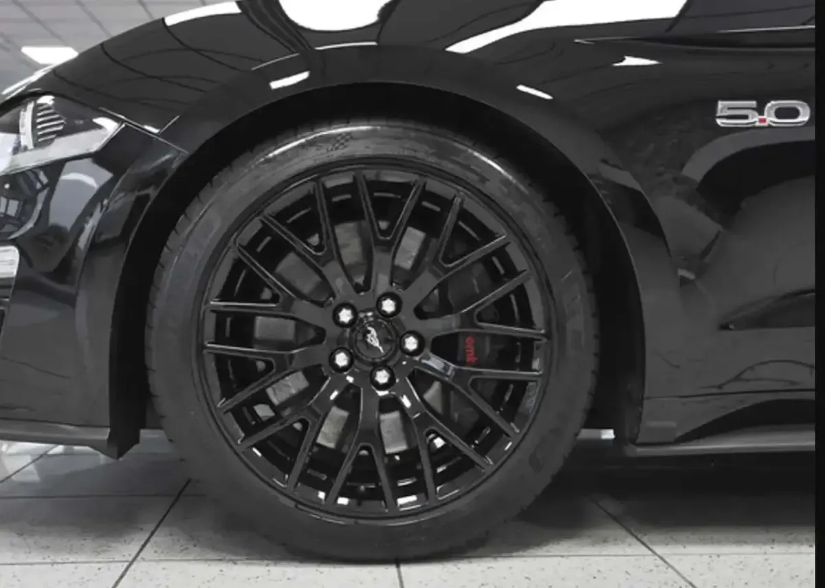 Gebraucht Ford Mustang Convertible 450 PS (330 kW) 2019 Schwarz Cabrio