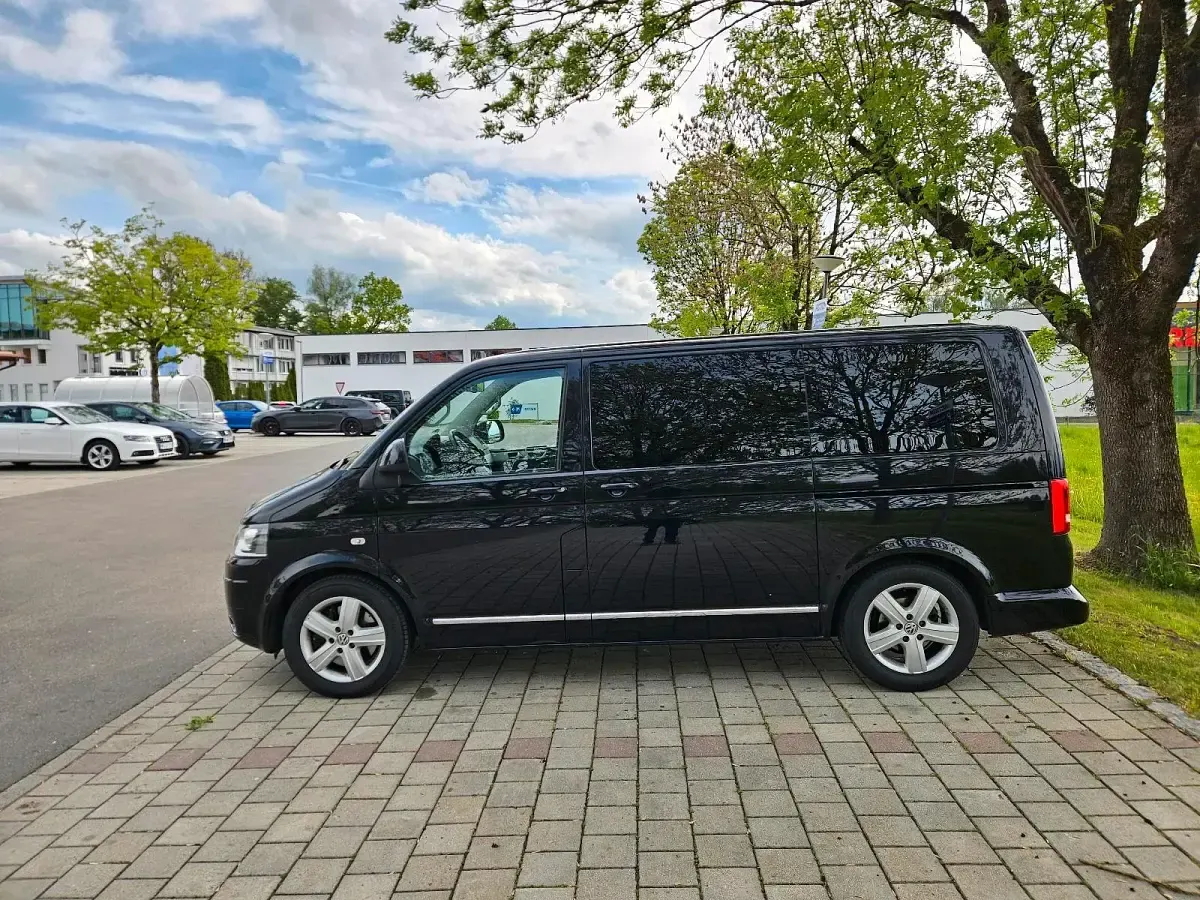 Gebraucht VW Multivan Highline 180 PS (132 kW) 2013 Schwarz Van / Kleinbus