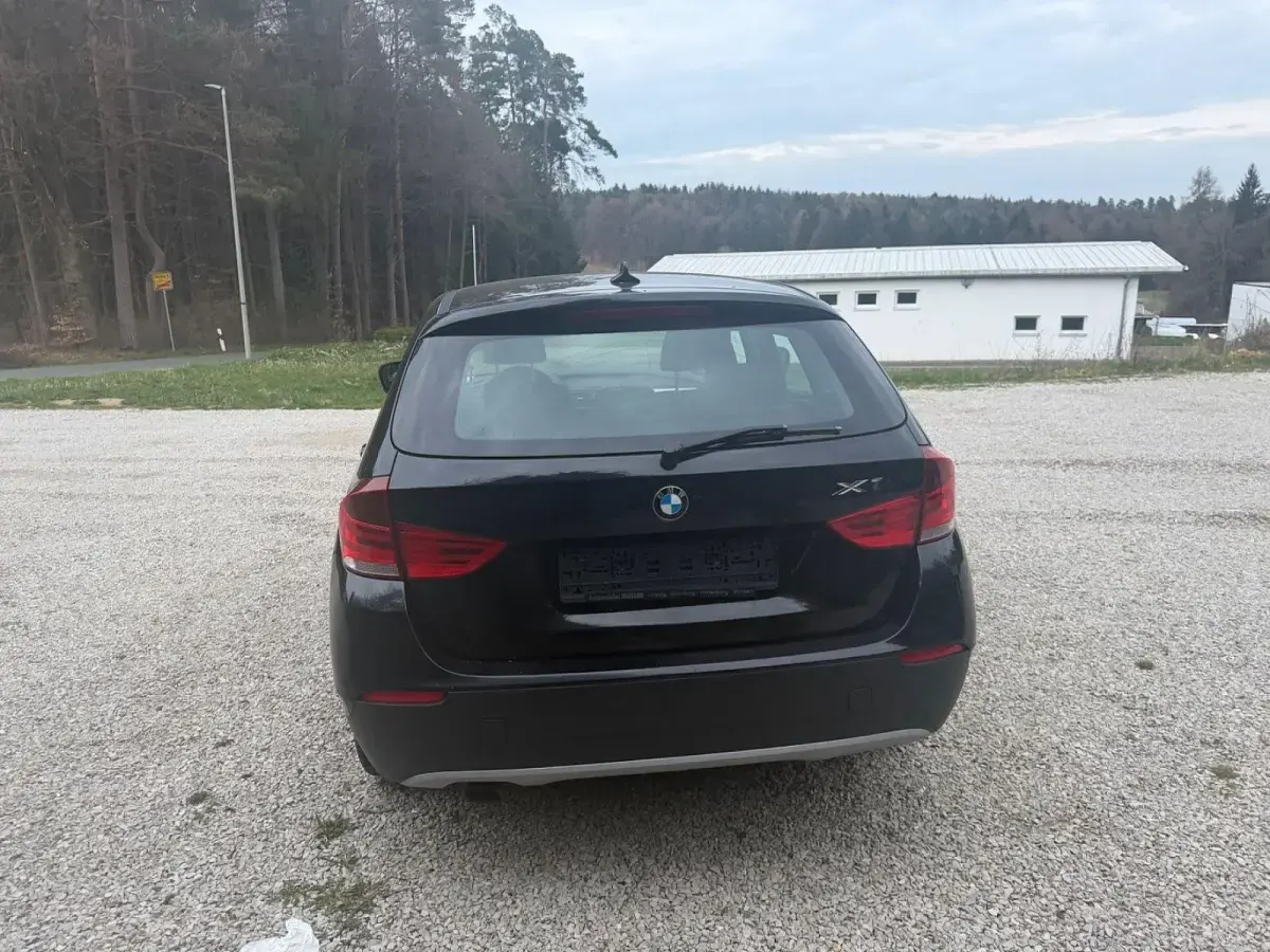 Gebraucht BMW X1 Sport Line 143 PS (105 kW) 2010 Schwarz SUV
