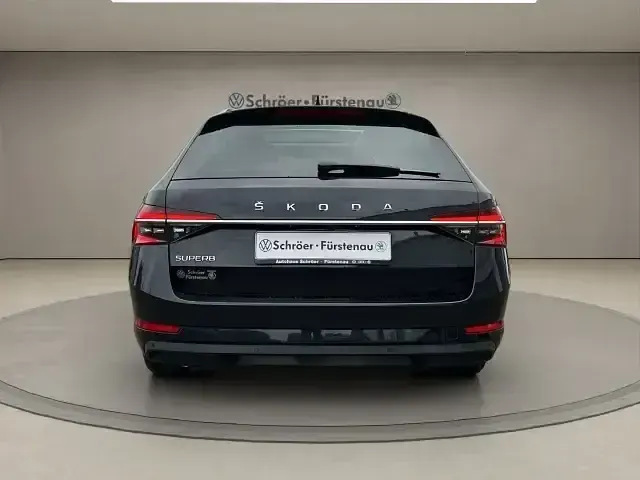 Usata Skoda Superb Style 200 CV (147 kW) 2021 Nero Station wagon