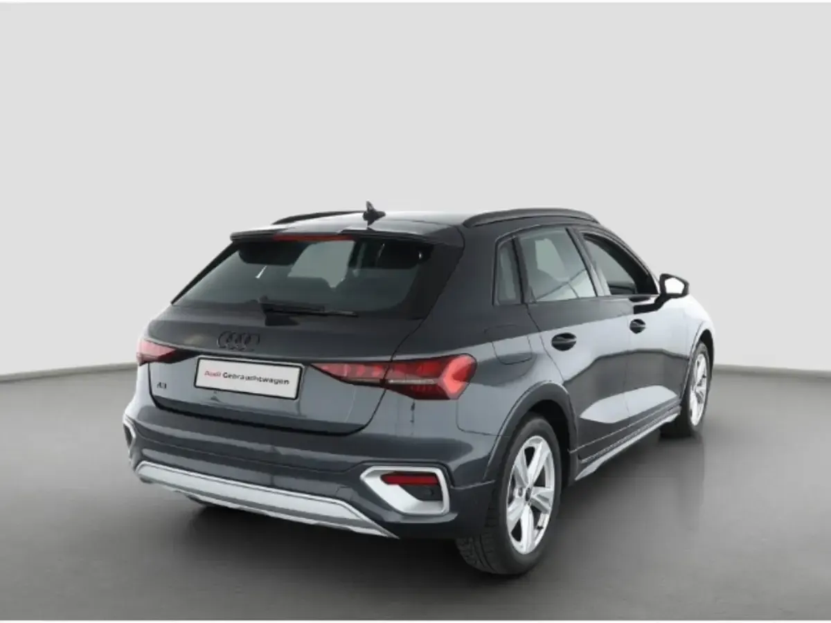 Gebraucht Audi A3 e-tron Ambiente 204 PS (150 kW) 2026 Manhattangrau metallic Kleinwagen