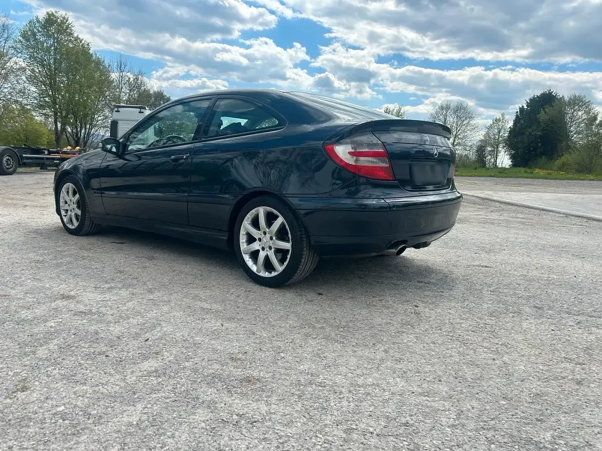 Gebraucht Mercedes 200 163 PS (119 kW) 2005 Schwarz Coupé