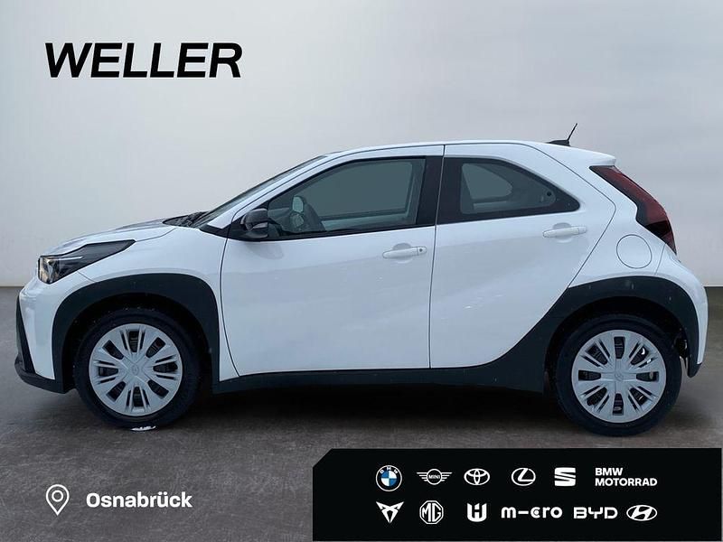 Neu Toyota Aygo X PURE 116 PS (85 kW) 2026 Schneeweiß SUV