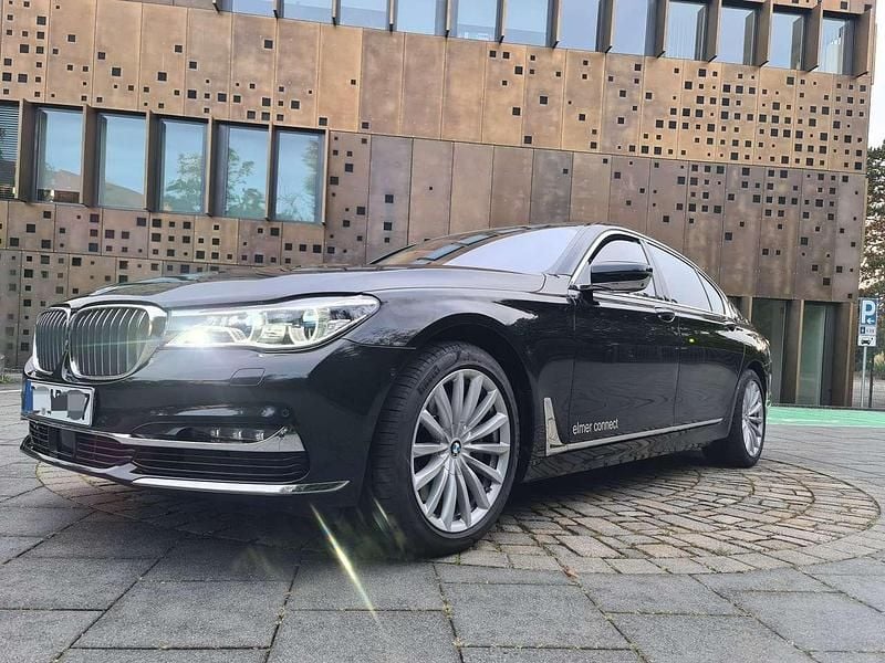 Gebraucht BMW 750L Executive 449 PS (330 kW) 2018 Schwarz Limousine