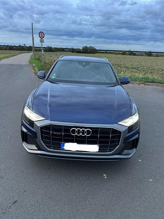 Gebraucht Audi Q8 Ambiente 286 PS (210 kW) 2019 Blau SUV