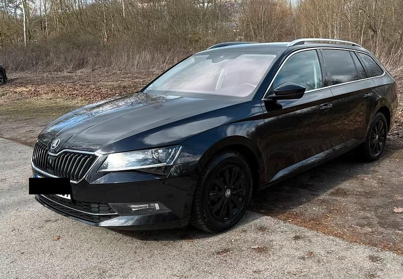 Gebraucht Skoda Superb 150 PS (110 kW) 2017 Schwarz Kombi