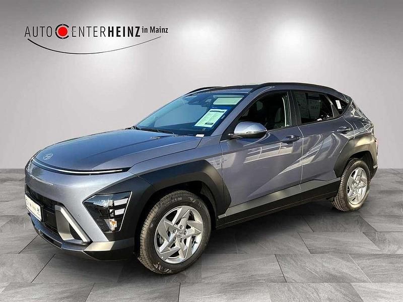 Meta blue Gebraucht 2025 Hyundai Kona Trend SUV | 28.590 € (Superpreis) - Bild 1/4