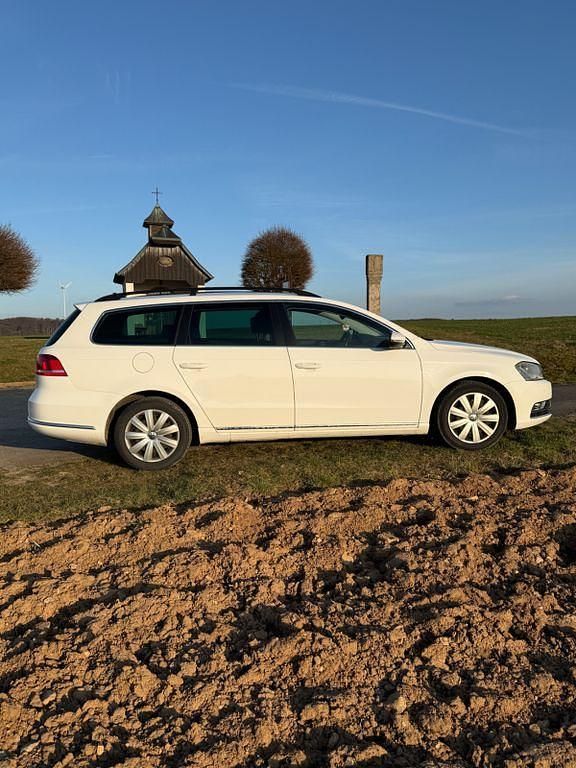 Gebraucht VW Passat Comfortline 211 PS (155 kW) 2011 Weiß Kombi