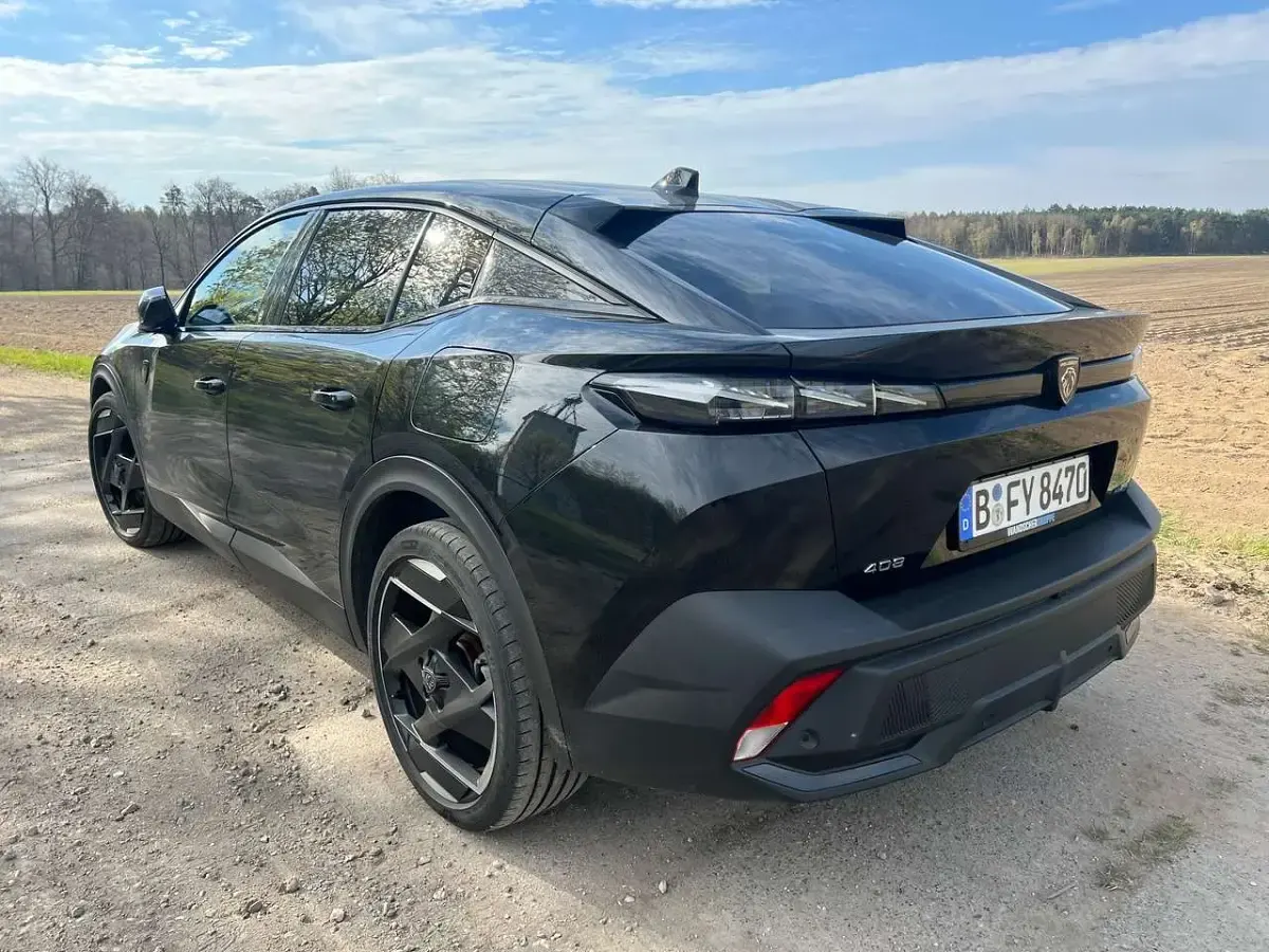 Gebraucht Peugeot 408 GTi 224 PS (164 kW) 2023 Schwarz SUV