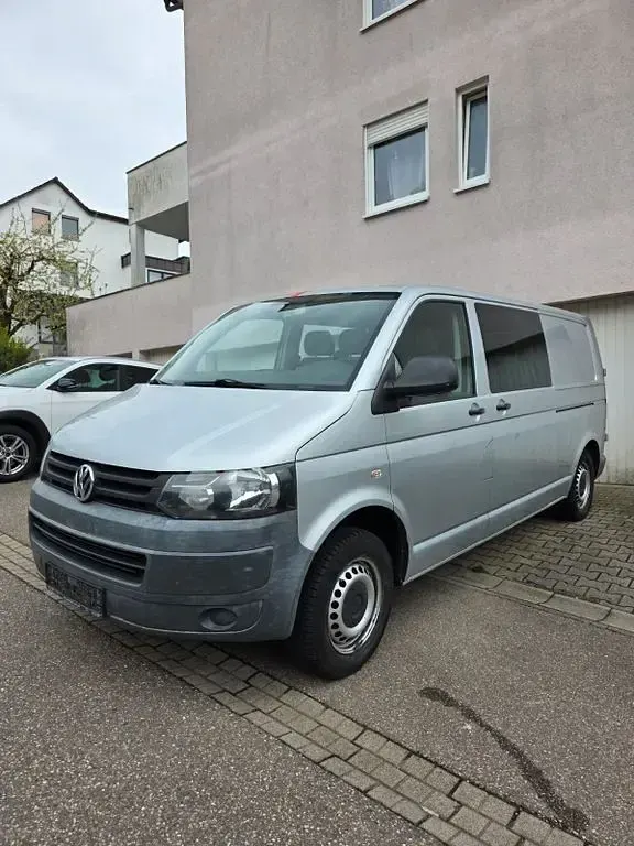 Gebraucht VW T5 140 PS (102 kW) 2012 Silber Van