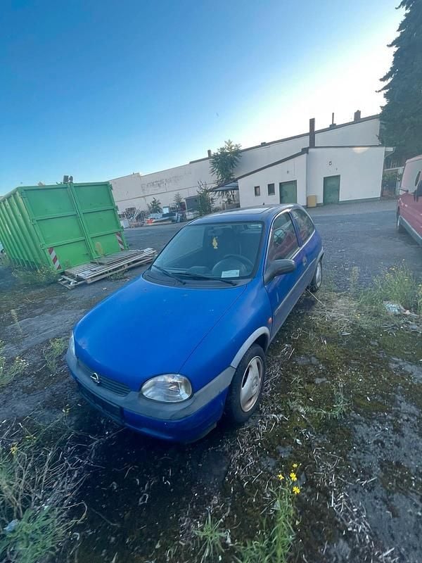 Blau Gebraucht 2000 Opel Corsa Kleinwagen | 459 € (Guter Preis) - Bild 1/4