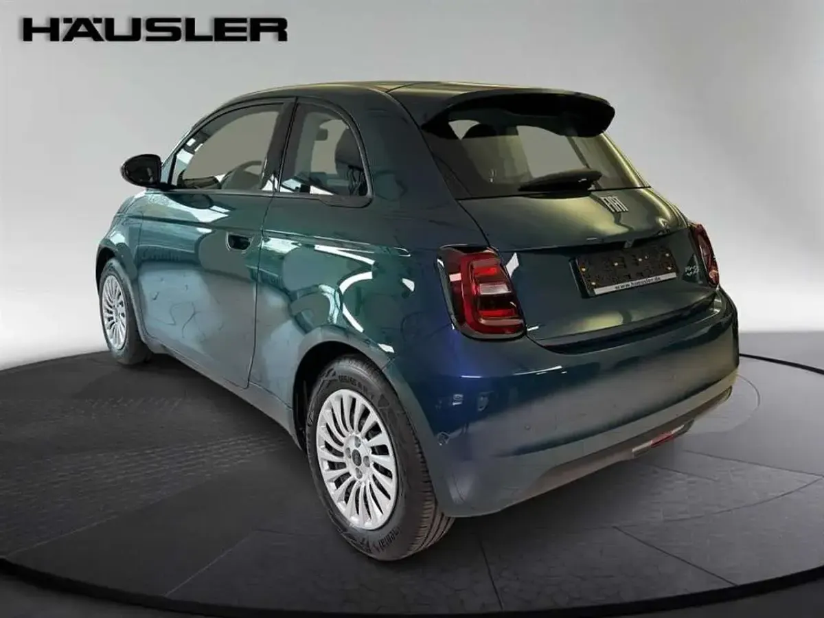 Gebraucht Fiat 500e 86 kW (118 PS) 2023 Ozean grün Kleinwagen