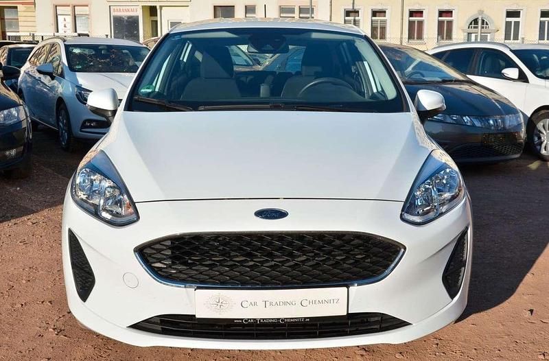 Gebraucht Ford Fiesta Trend 86 PS (63 kW) 2018 Weiß Kleinwagen