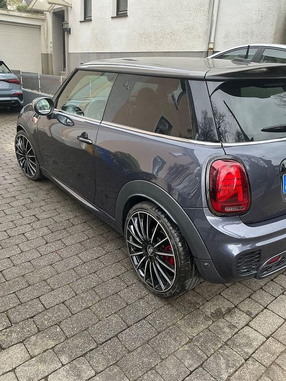 Gebraucht Mini John Cooper Works 231 PS (169 kW) 2020 Blau Kleinwagen
