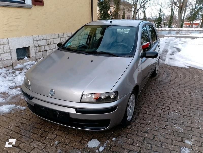 Gebraucht Fiat Punto 69 PS (50 kW) 2002 Silber Kleinwagen