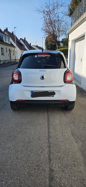 Gebraucht Smart ForFour Basis 90 PS (66 kW) 2019 Weiß Kleinwagen