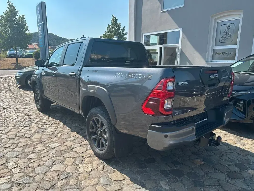 Neu Toyota HiLux 204 PS (150 kW) 2026 Grau Pickup