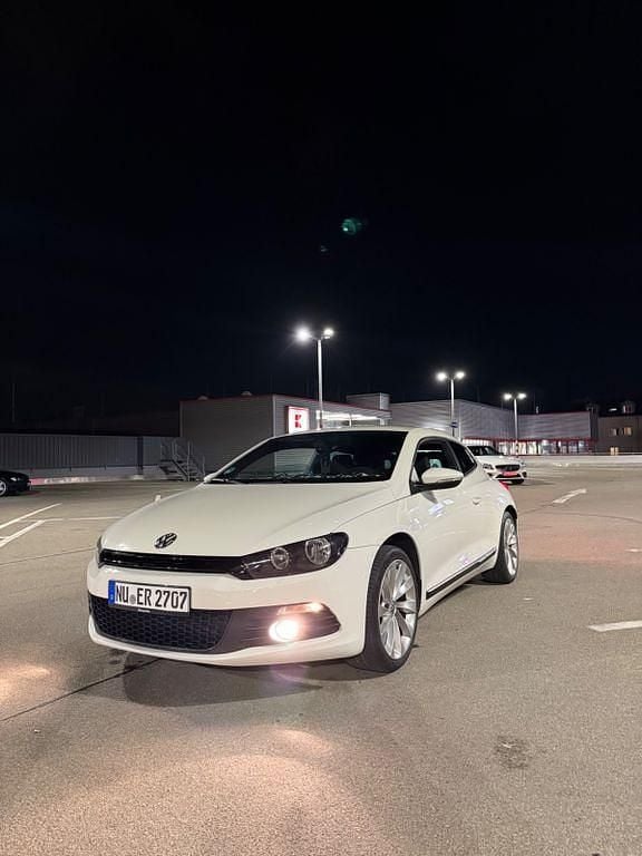 Weiß Gebraucht 2010 VW Scirocco Team Coupé | 7.100 € (Guter Preis) - Bild 1/4