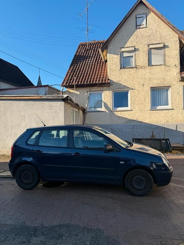 Gebraucht VW Polo 65 PS (47 kW) 2003 Blau Kleinwagen