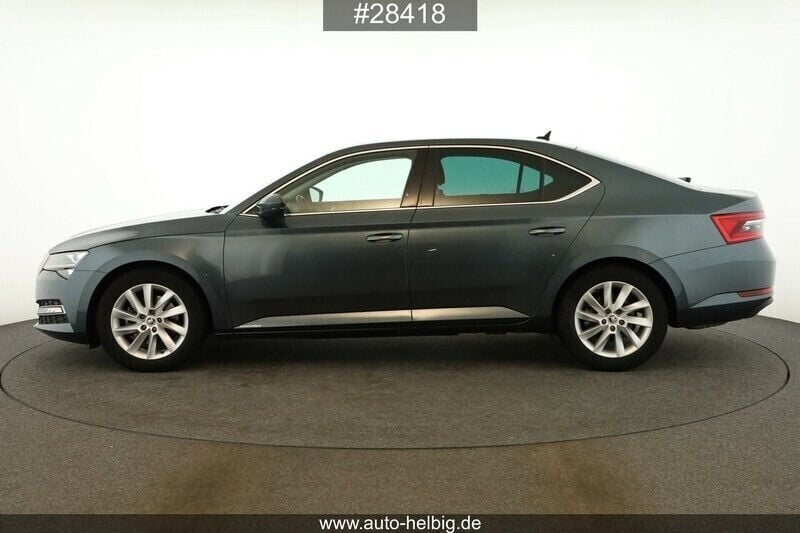 Gebraucht Skoda Superb Style 150 PS (110 kW) 2020 Grau Limousine