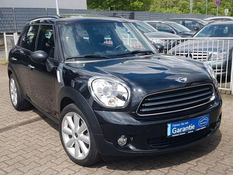 Schwarz Gebraucht 2011 Mini Cooper Countryman Pepper SUV | 8.795 € (Fairer Preis) - Bild 1/4