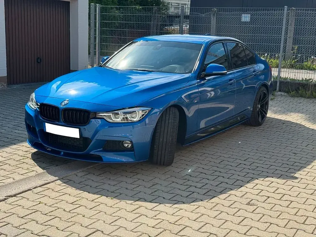 Gebraucht BMW 330 M Performance 258 PS (189 kW) 2015 Blau Limousine