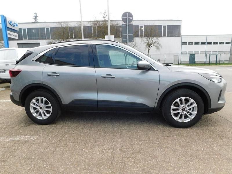 Neu Ford Kuga Titanium 243 PS (178 kW) 2026 Silber SUV