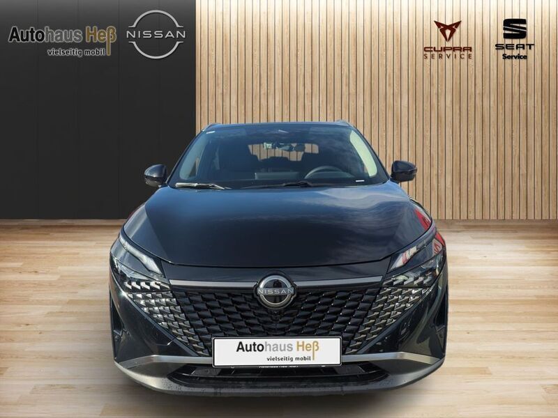 Gebraucht Nissan Qashqai N-Connecta 190 PS (139 kW) 2024 Pearl black SUV