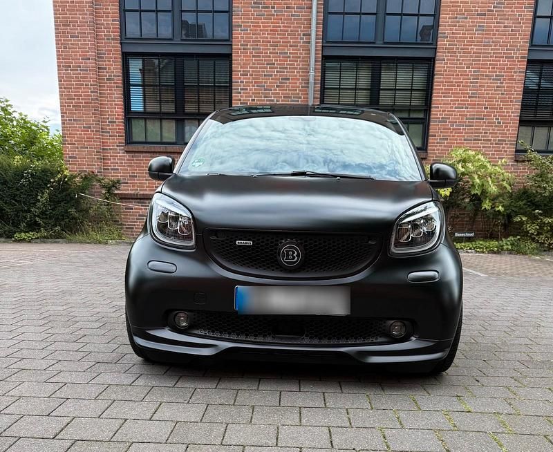Schwarz Gebraucht 2019 Smart ForTwo Coupé Brabus Kleinwagen | 18.000 € (Etwas zu teuer) - Bild 1/4