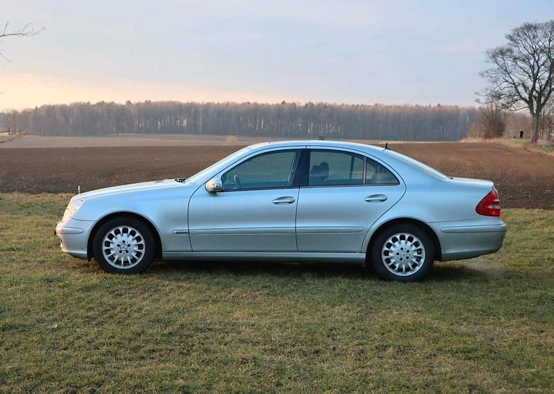 Gebraucht 2004 Mercedes E240 Limousine | 3.500 € (Guter Preis) - Bild 1/4