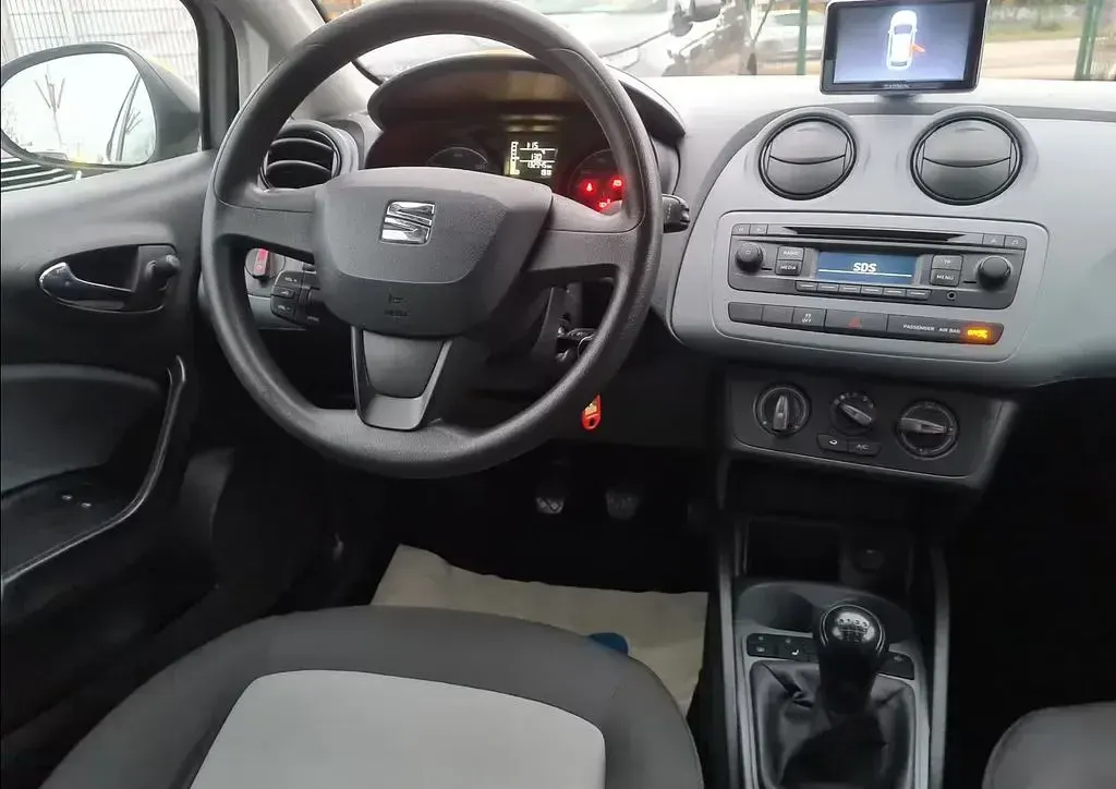 Gebraucht Seat Ibiza Reference 75 PS (55 kW) 2015 Silber Limousine
