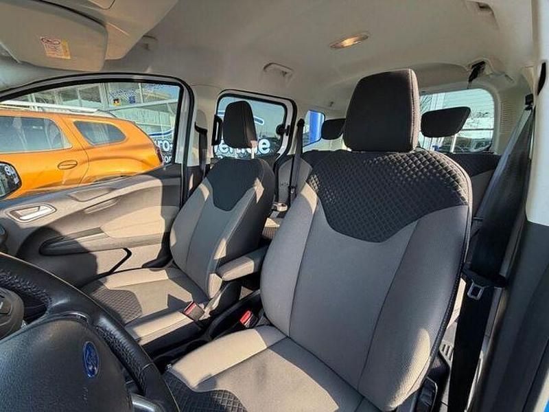 Gebraucht Ford Tourneo Courier 101 PS (74 kW) 2017 Weiß Van / Kleinbus