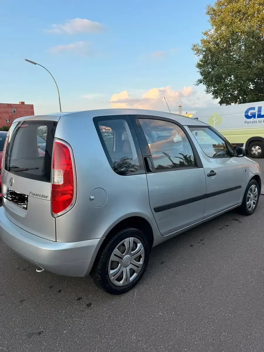 Gebraucht Skoda Roomster 70 PS (51 kW) 2010 Grau Van / Kleinbus