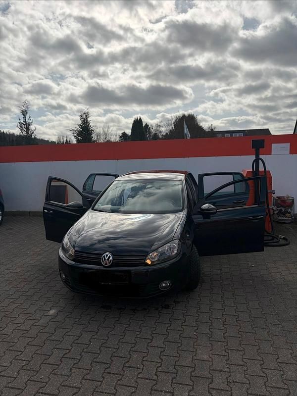 Gebraucht VW Golf VI 122 PS (89 kW) 2010 Kleinwagen