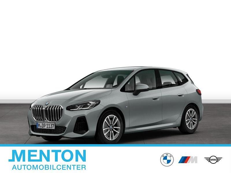 Grau Gebraucht 2025 BMW 220 Active Tourer M Sport Van / Kleinbus | 34.611 € (Fairer Preis) - Bild 1/4