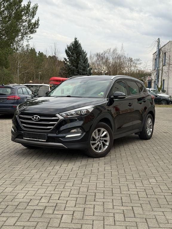 Gebraucht Hyundai Tucson 177 PS (130 kW) 2016 Schwarz SUV