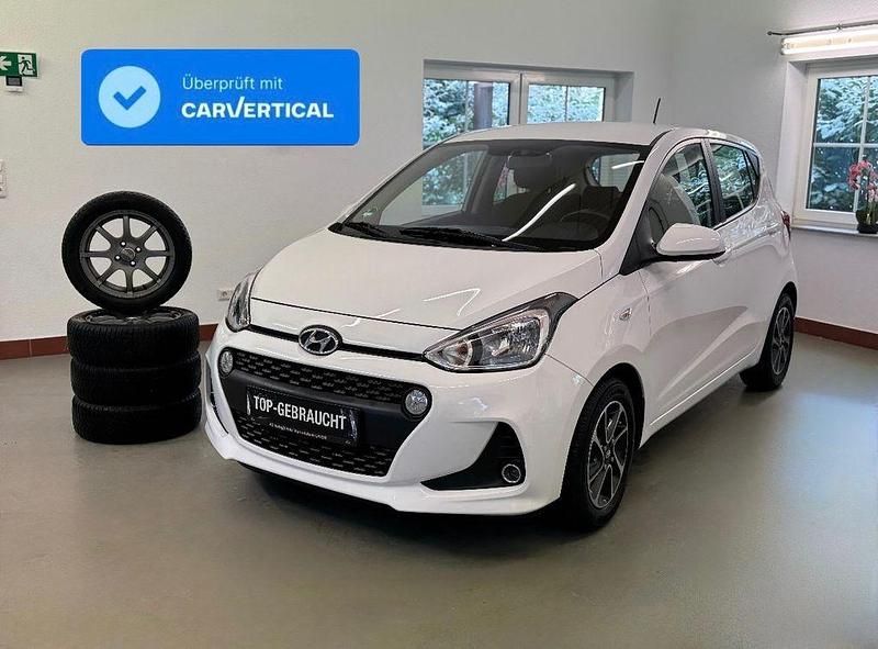 Weiß Gebraucht 2017 Hyundai i10 YES! Kleinwagen | 8.999 € (Fairer Preis) - Bild 1/4