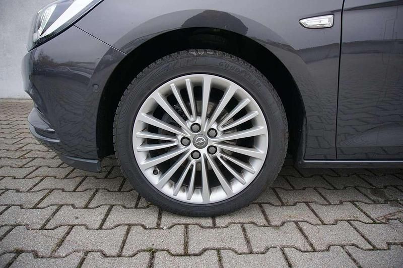 Gebraucht Opel Astra 150 PS (110 kW) 2016 Plat.anthr./rogrey/0j:silbergr Kombi