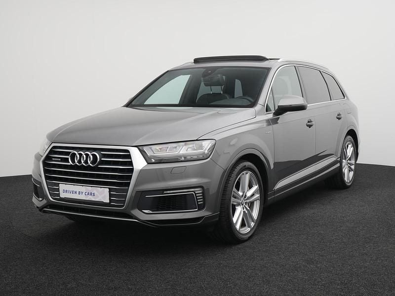 Używany Audi Q7 Ambiente 374 KM (275 kW) 2016 Szary SUV