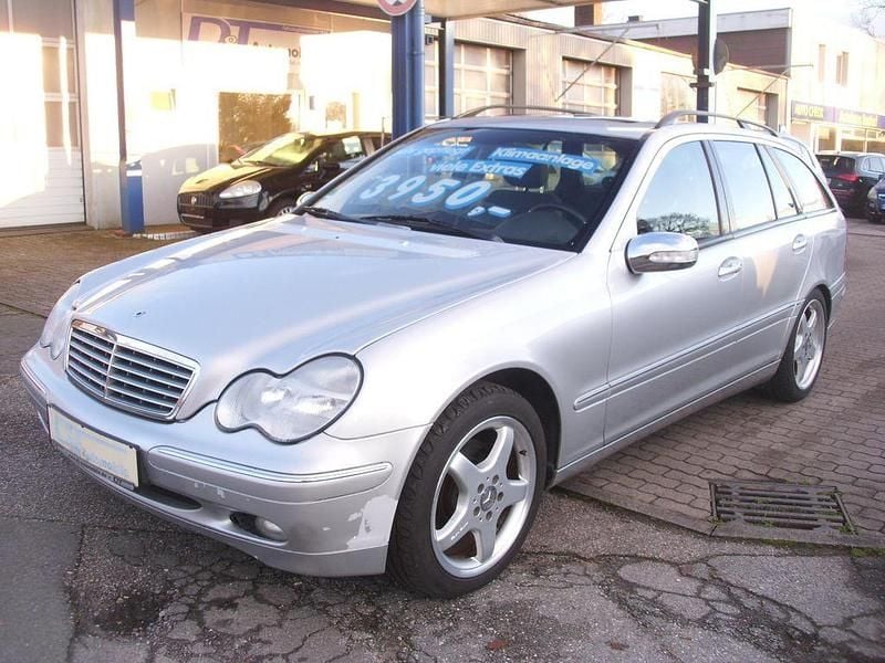 Gebraucht Mercedes C240 Elegance 170 PS (125 kW) 2002 Silber Kombi